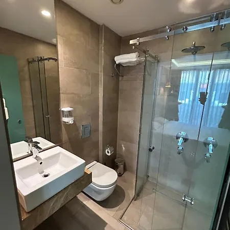 Secret Hotel 3*